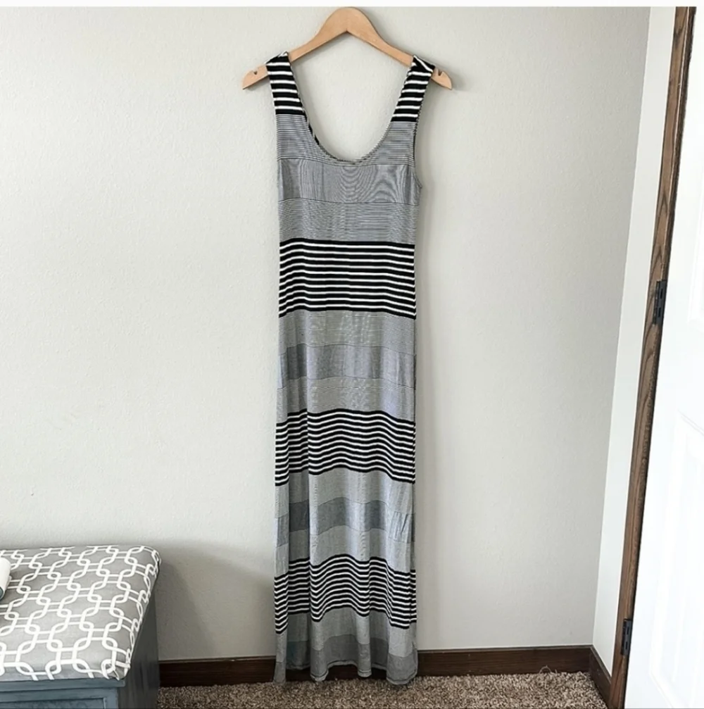 Merona Black and Gray Striped Maxi Dress Size Large - Picture 4 of 9